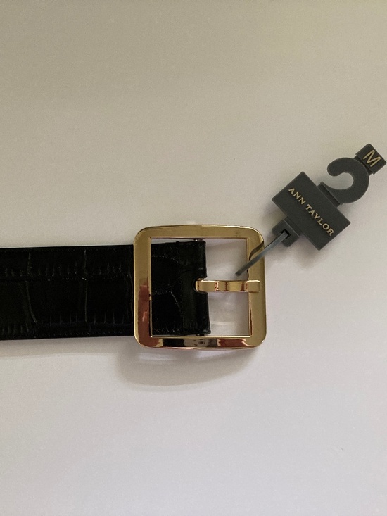 Ann Taylor Black Croc-Embossed Leather Belt/Gold Tone Buckle/137928/Size M/NWT! main image 5